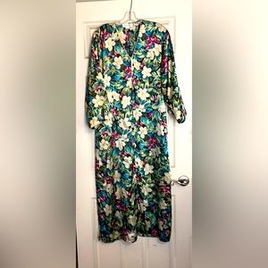 Vintage 1980’s Christian Dior half zip night gown size L in MINT CONDITION!!